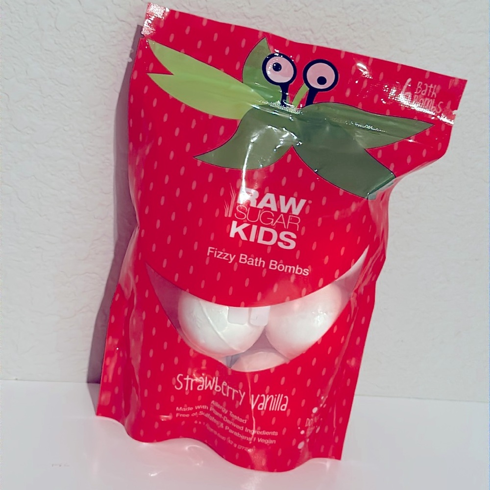 NEW Raw Sugar Kids Fizzy Bath Bombs